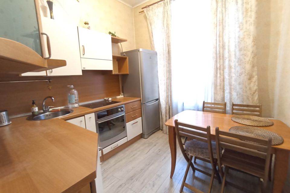 Продаётся 3-комнатная квартира, 76.2 м²