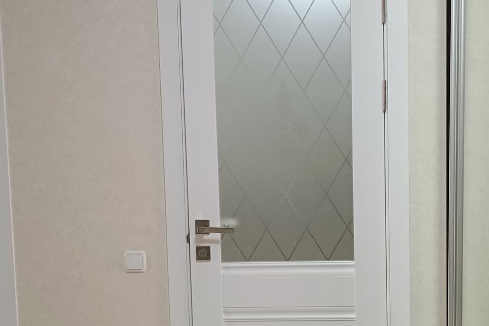 Продаётся 1-комнатная квартира, 61.5 м²