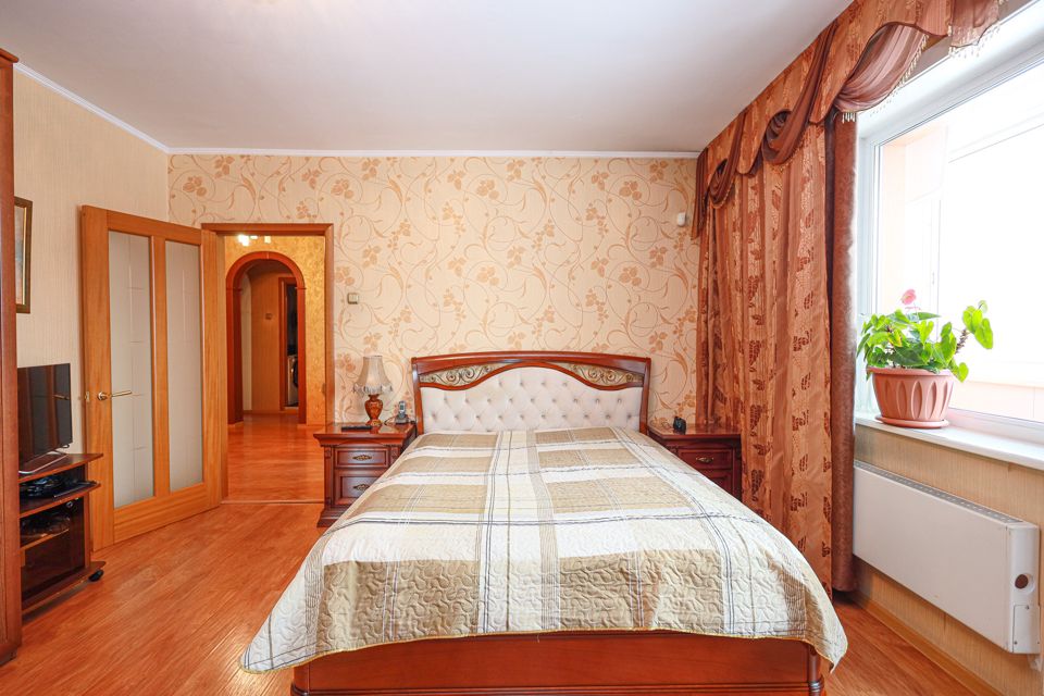 Продаётся 4-комнатная квартира, 80 м²
