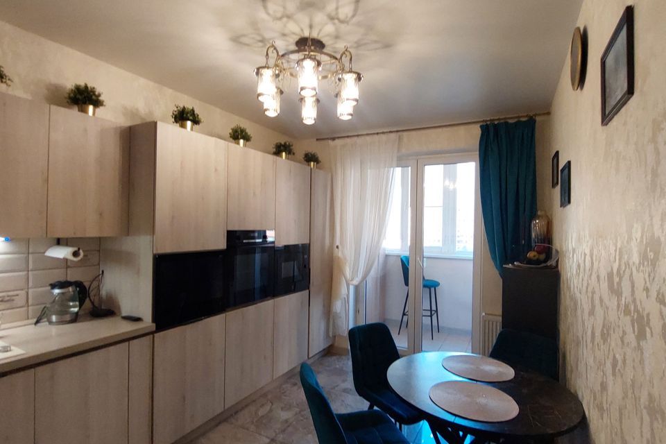 Продаётся 2-комнатная квартира, 73.5 м²