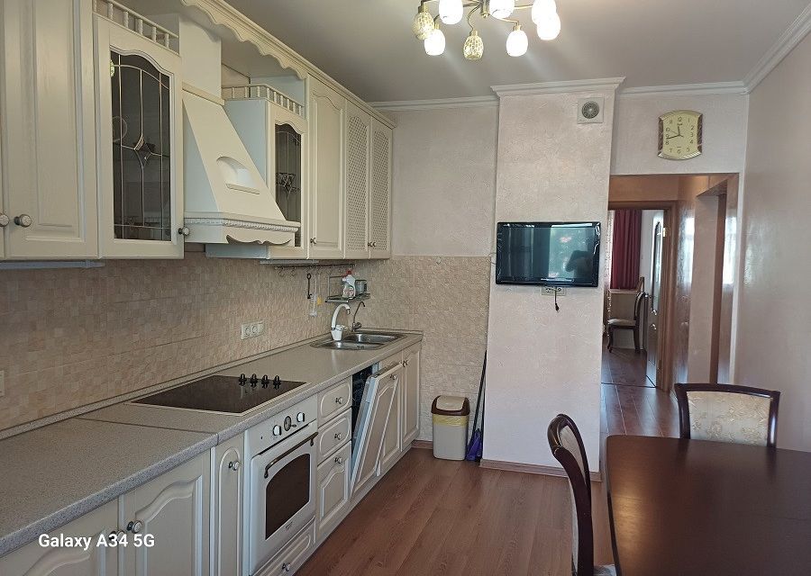 Продаётся 2-комнатная квартира, 55.2 м²