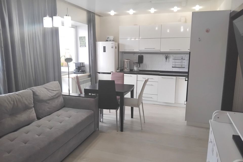 Продаётся 2-комнатная квартира, 43.8 м²