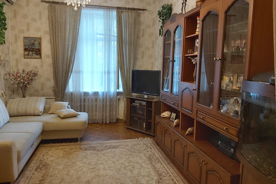 Продаётся 2-комнатная квартира, 76.15 м²