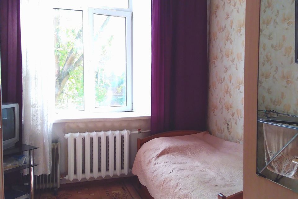 Продаётся 5 комнат в 5-комн. квартире, 16 м²