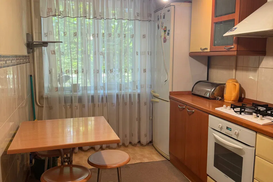 Продаётся 3-комнатная квартира, 65 м²