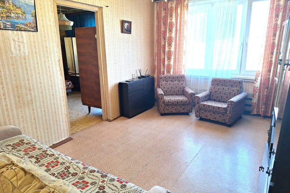 Продаётся 3-комнатная квартира, 48.9 м²