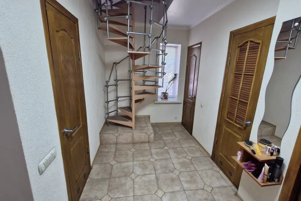 Продаётся 2-этажный дом, 147.7 м²