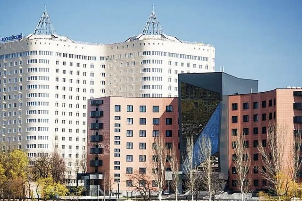 Продаётся 5-комнатная квартира, 405.9 м²