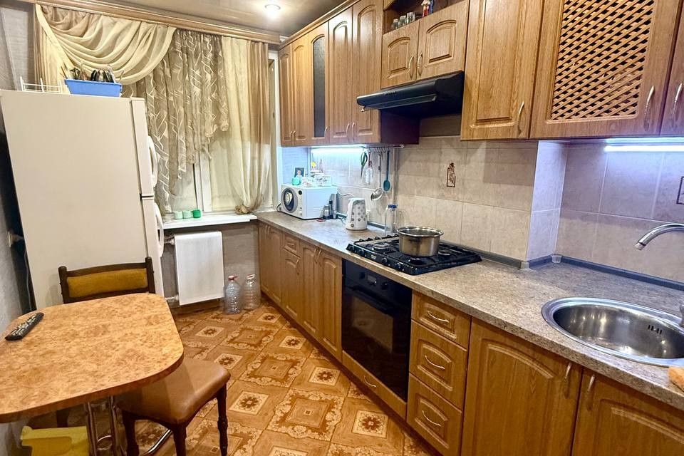 Продаётся 3-комнатная квартира, 57.3 м²