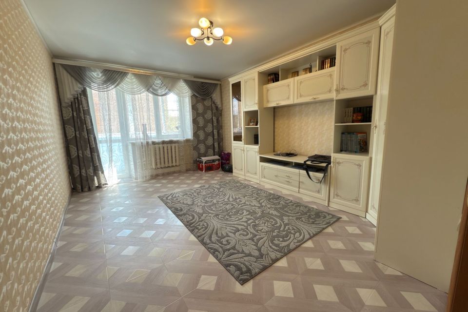 Продаётся 3-комнатная квартира, 59.2 м²
