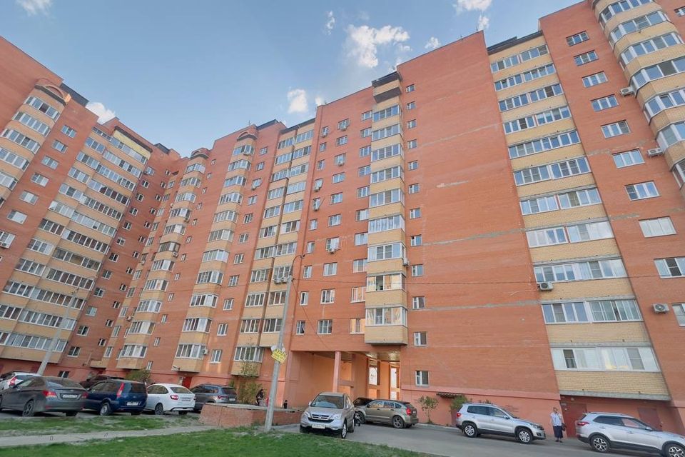 Продаётся 2-комнатная квартира, 67.6 м²