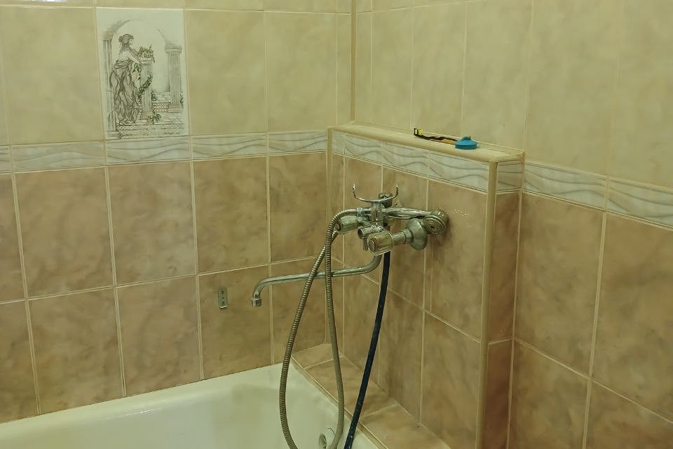 Продаётся 3-комнатная квартира, 65.4 м²