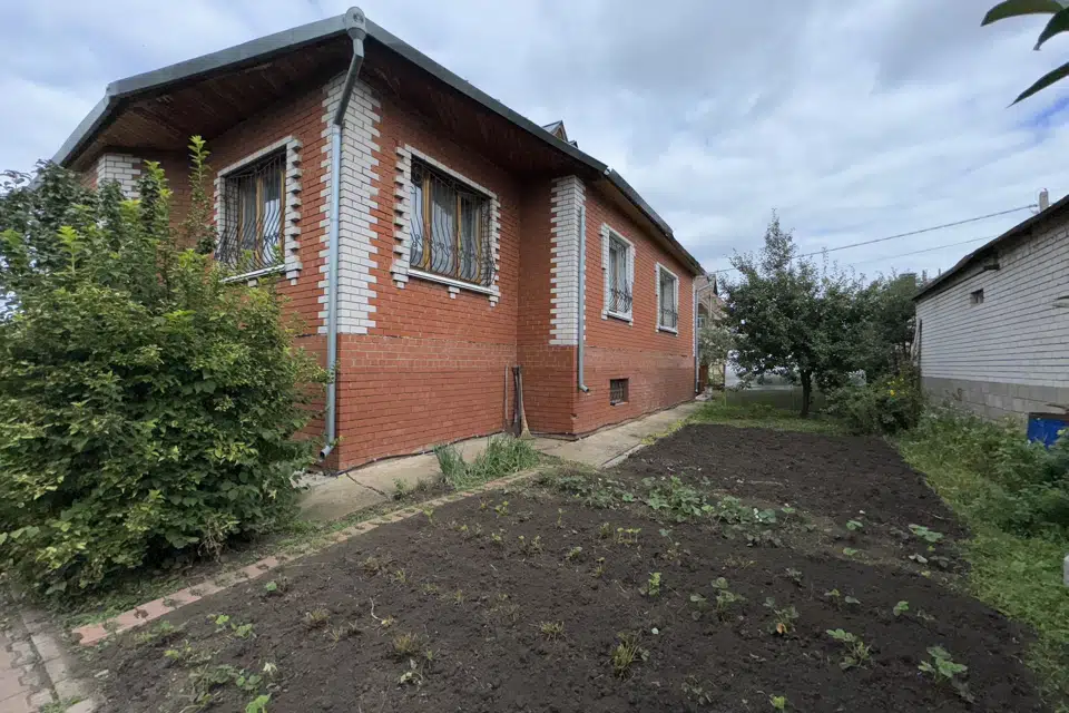 Продаётся 3-этажный дом, 384 м²