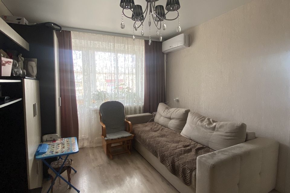 Продаётся 3-комнатная квартира, 51.7 м²