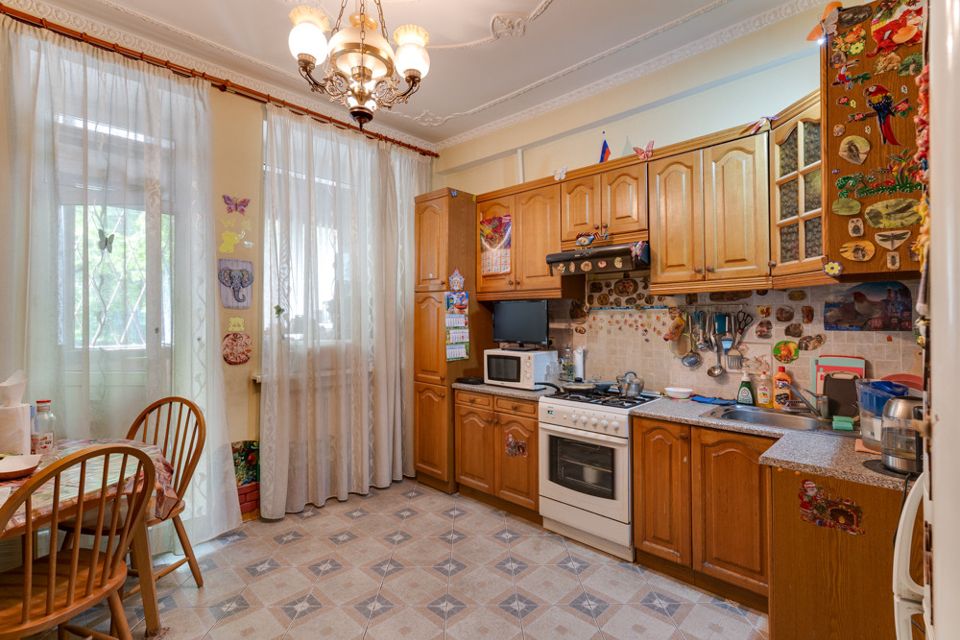 Продаётся 1-комнатная квартира, 55 м²