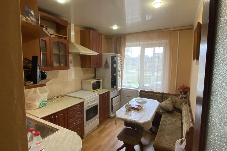 Продаётся 4-комнатная квартира, 74 м²