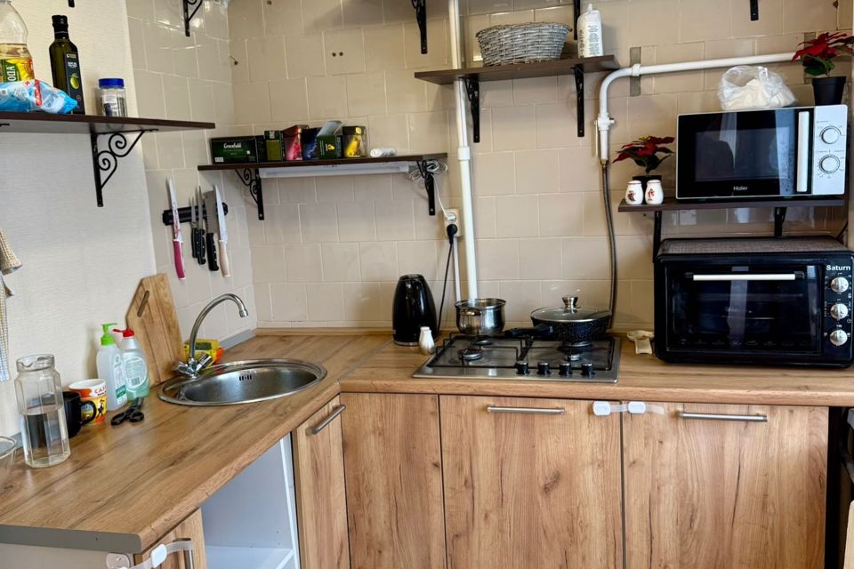 Продаётся 3-комнатная квартира, 61.9 м²