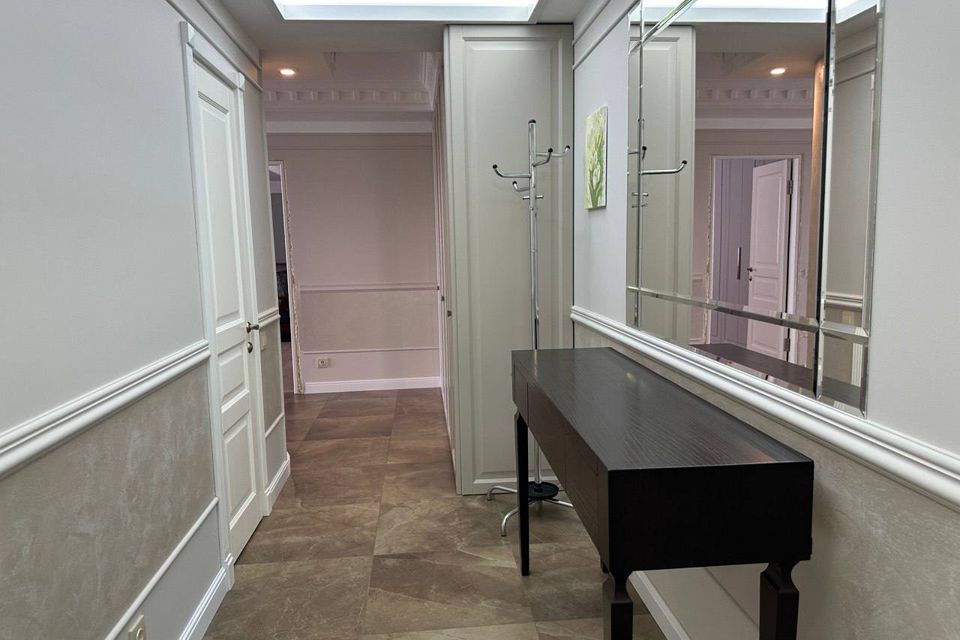 Продаётся 3-комнатная квартира, 125 м²