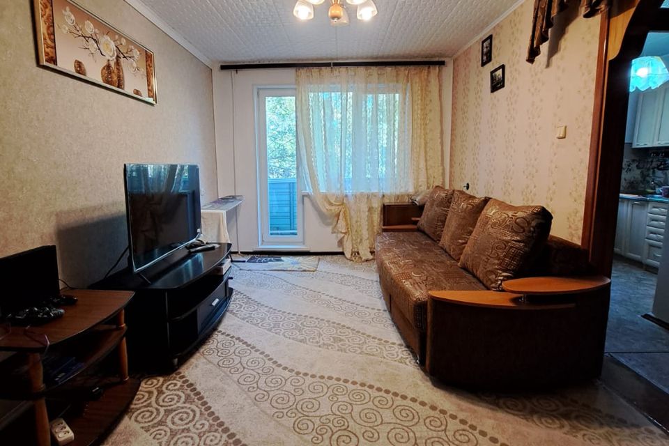 Продаётся 3-комнатная квартира, 59.7 м²