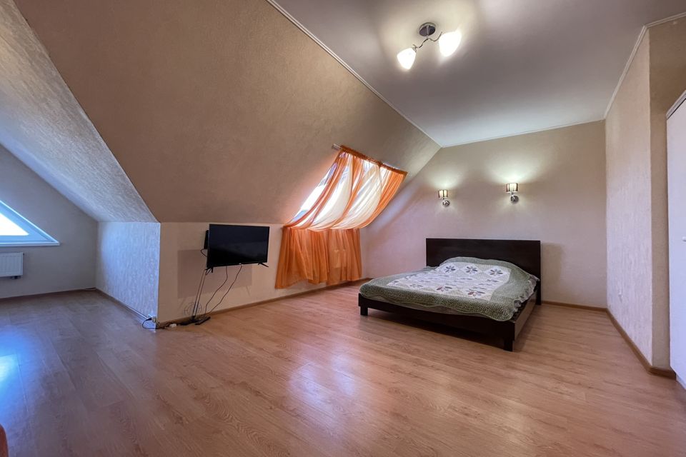 Продаётся 2-комнатная квартира, 62.5 м²