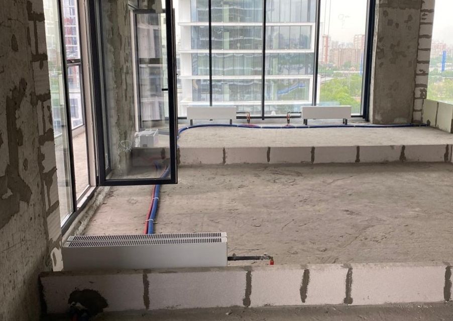 Продаётся 4-комнатная квартира, 136 м²