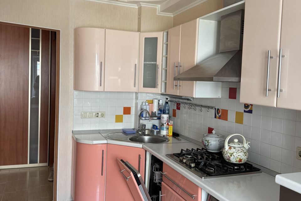 Продаётся 3-комнатная квартира, 63.1 м²