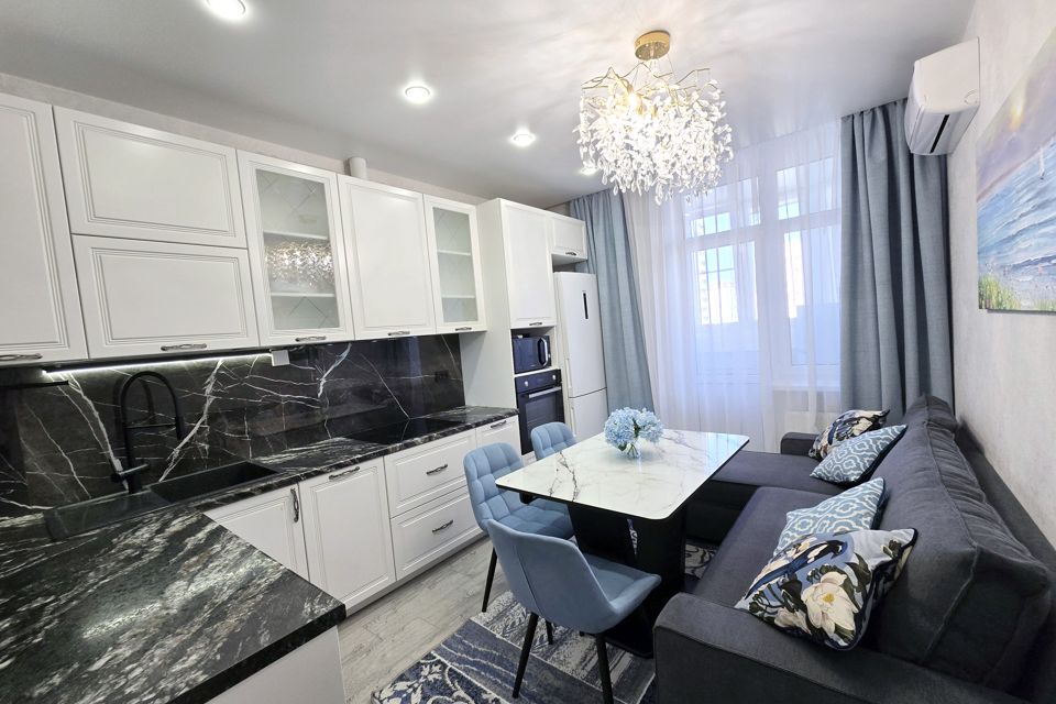 Продаётся 2-комнатная квартира, 67.6 м²