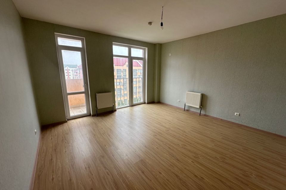 Продаётся 2-комнатная квартира, 56.9 м²