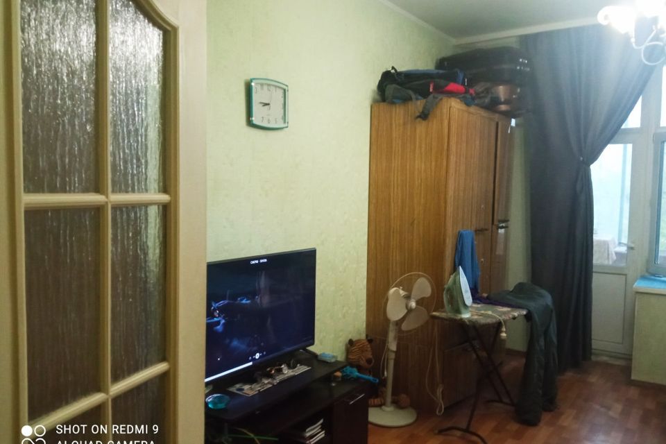 Продаётся 1-комнатная квартира, 42.2 м²