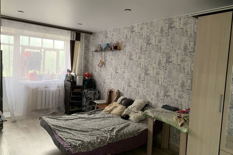 Продаётся 3-комнатная квартира, 57.7 м²