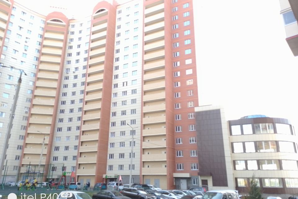 Продаётся 2-комнатная квартира, 65.7 м²