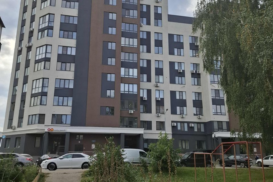 Продаётся 2-комнатная квартира, 68.7 м²