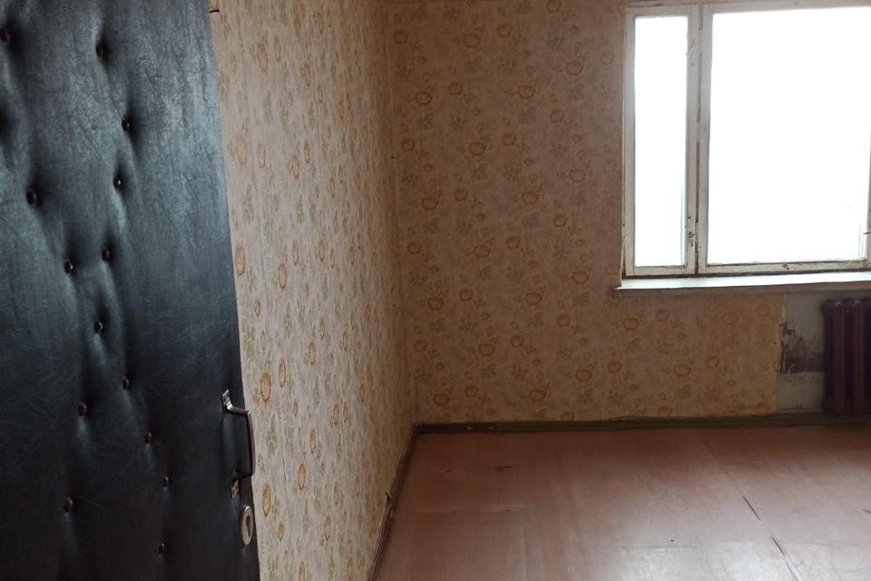 Продаётся комната в 1-комн. квартире, 14.9 м²