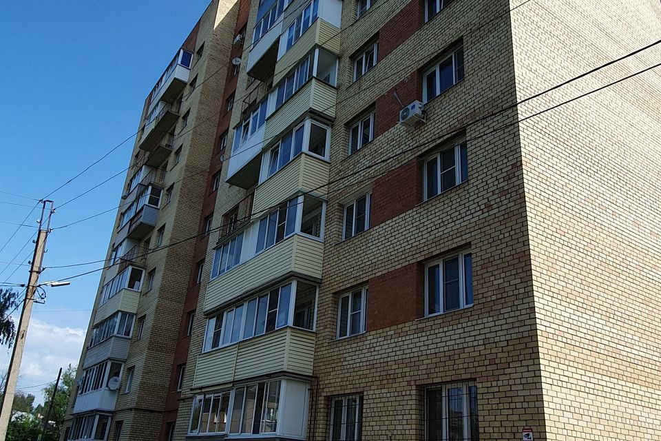 Продаётся 1-комнатная квартира, 41.9 м²
