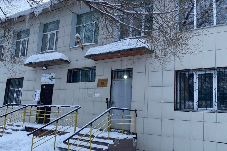 Продаётся 3-комнатная квартира, 60.5 м²