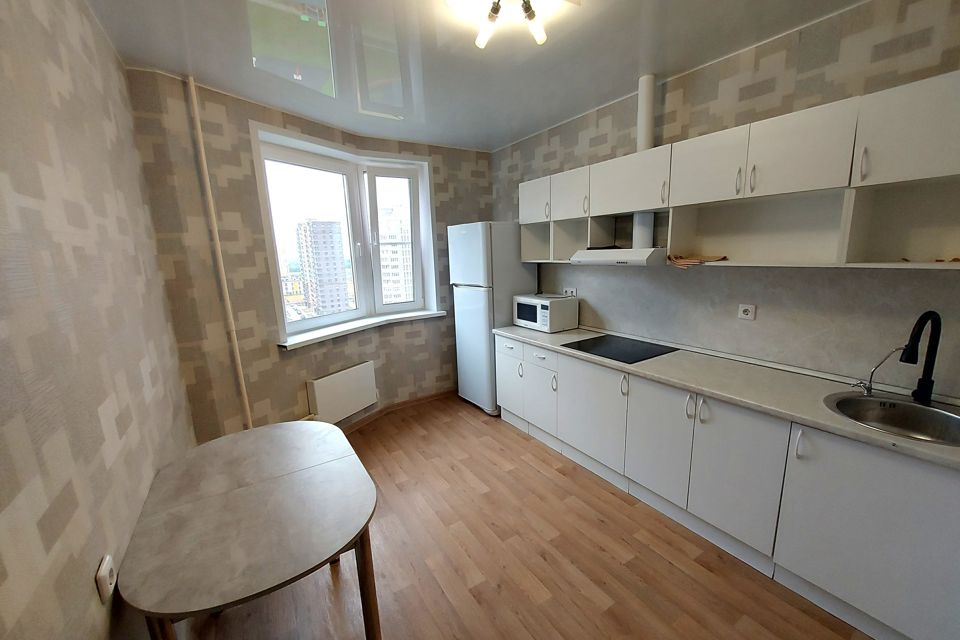 Продаётся 1-комнатная квартира, 37.8 м²