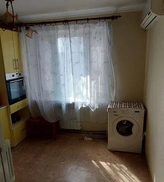 Продаётся 1-комнатная квартира, 32 м²