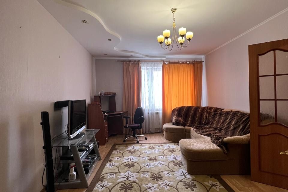 Продаётся 3-комнатная квартира, 87 м²