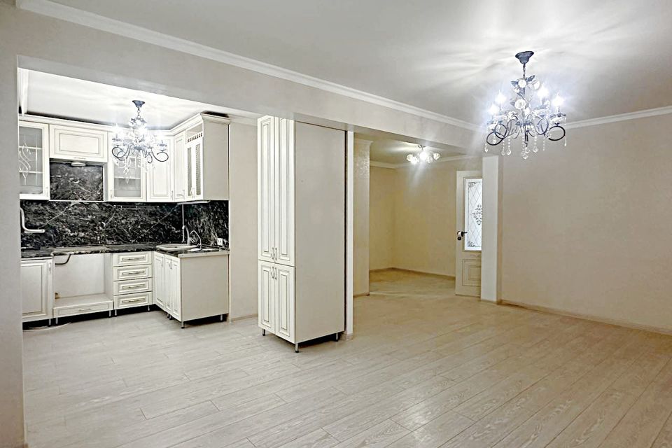 Продаётся 3-комнатная квартира, 70 м²