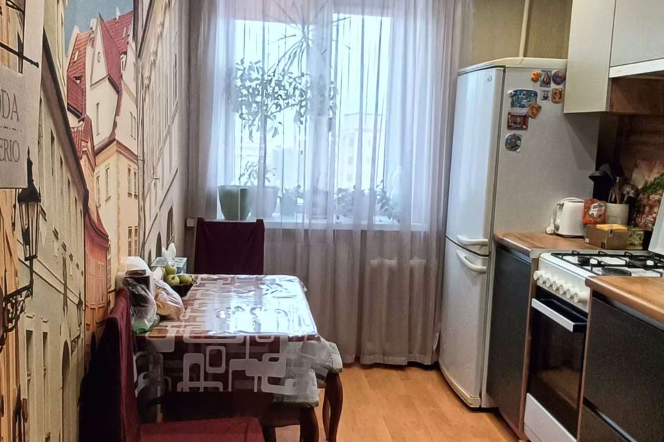 Продаётся 3-комнатная квартира, 60.5 м²