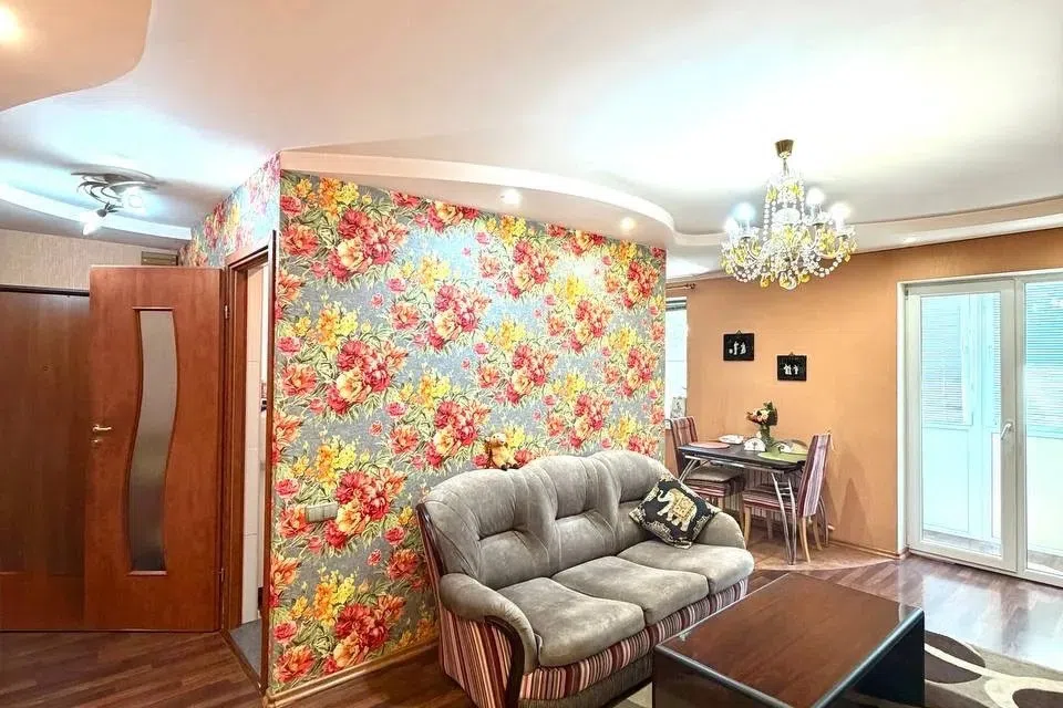 Продаётся 3-комнатная квартира, 57.3 м²