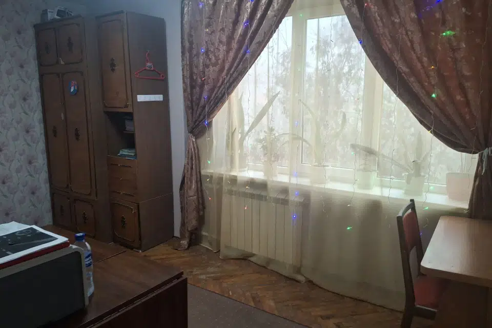 Продаётся 3-комнатная квартира, 52.4 м²