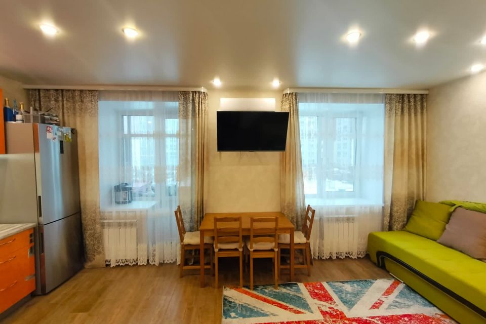 Продаётся 1-комнатная квартира, 38 м²