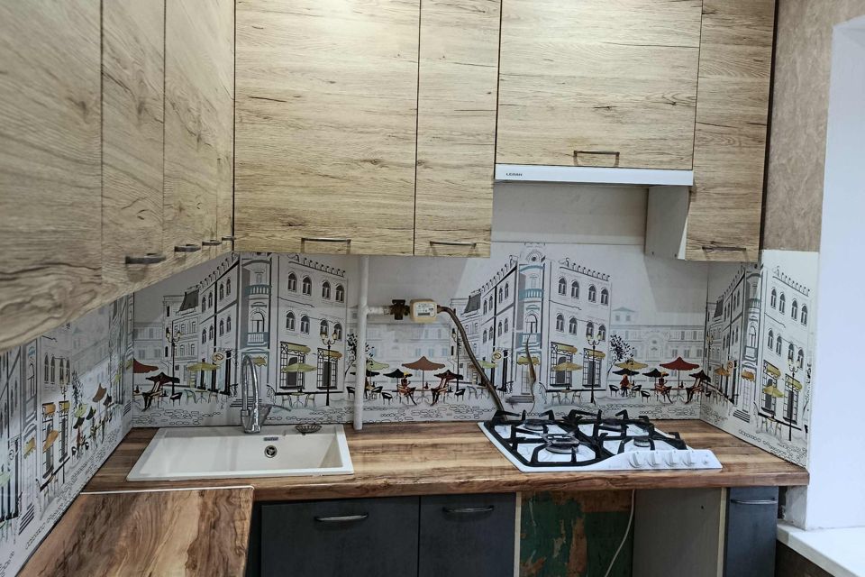 Продаётся 3-комнатная квартира, 55.3 м²