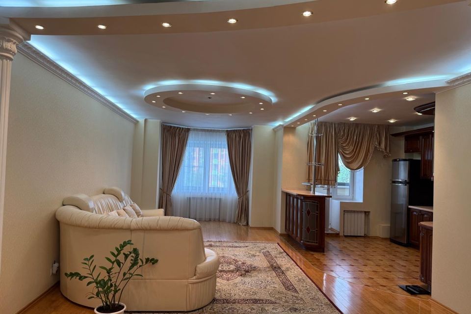 Продаётся 4-комнатная квартира, 111.6 м²