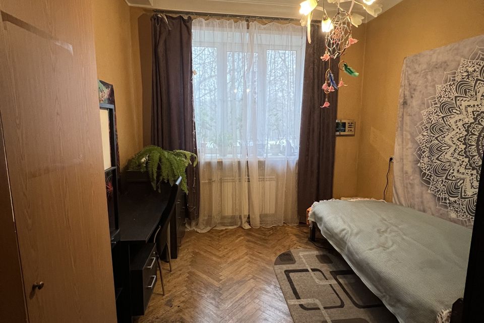 Продаётся 4-комнатная квартира, 89.6 м²