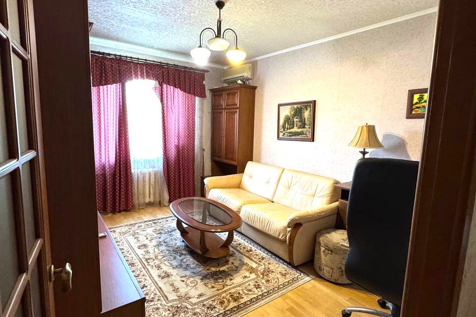 Продаётся 2-комнатная квартира, 48.2 м²