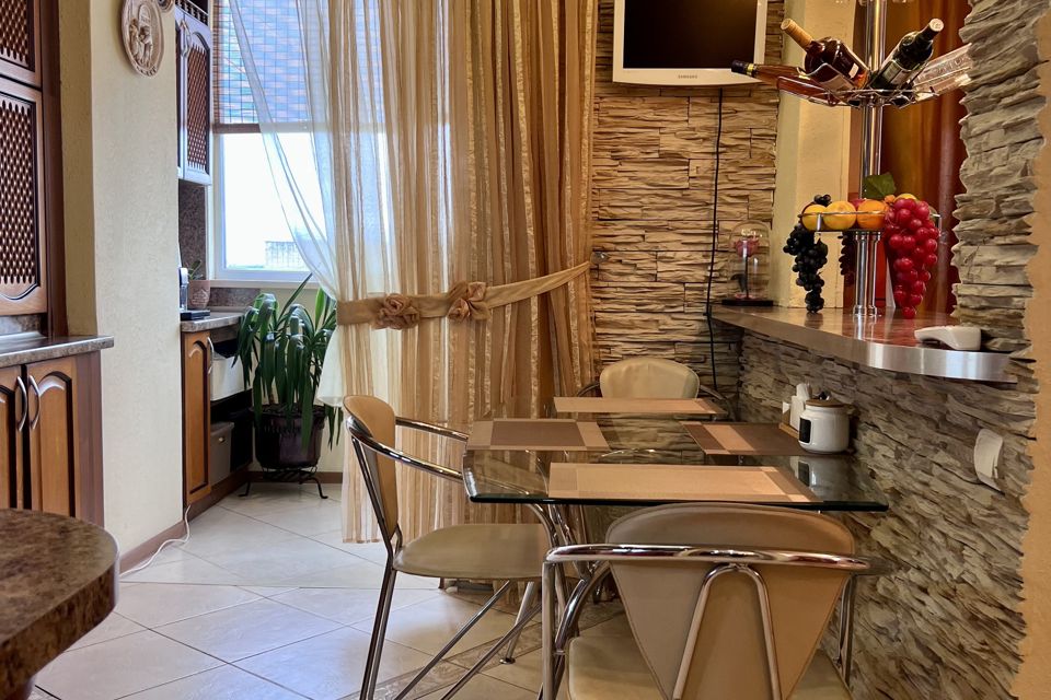 Продаётся 3-комнатная квартира, 95.2 м²
