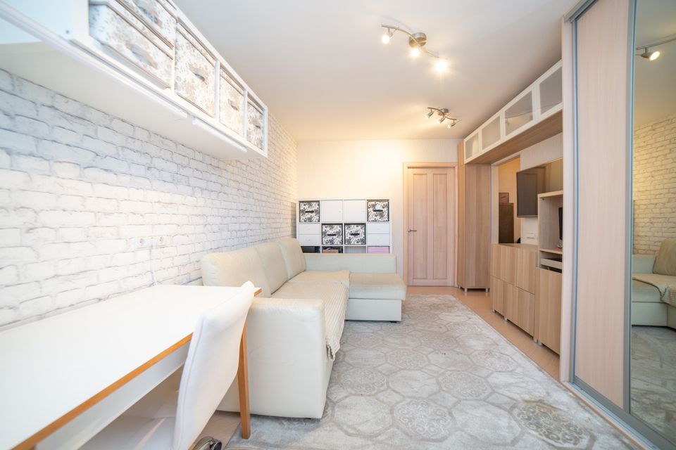 Продаётся 2-комнатная квартира, 42.8 м²