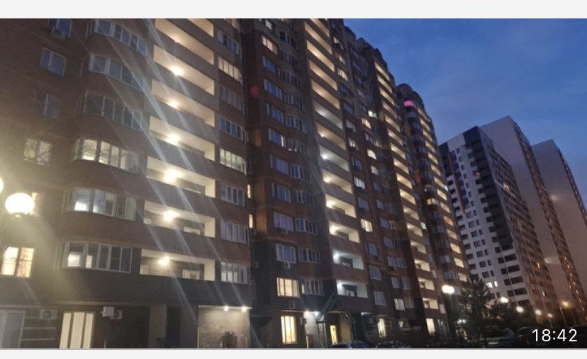 Продаётся 2-комнатная квартира, 62.2 м²